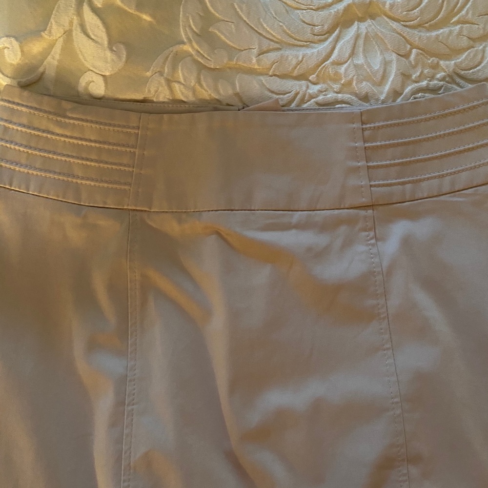 Tan skirt - Picture 2 of 3